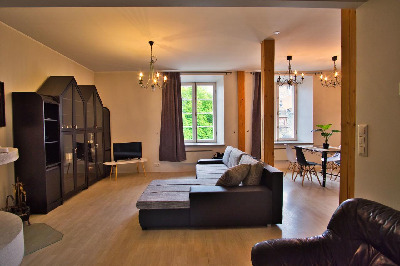 Dream Stay - Old Town Church View Apartment With Sauna Tallinn Bagian luar foto