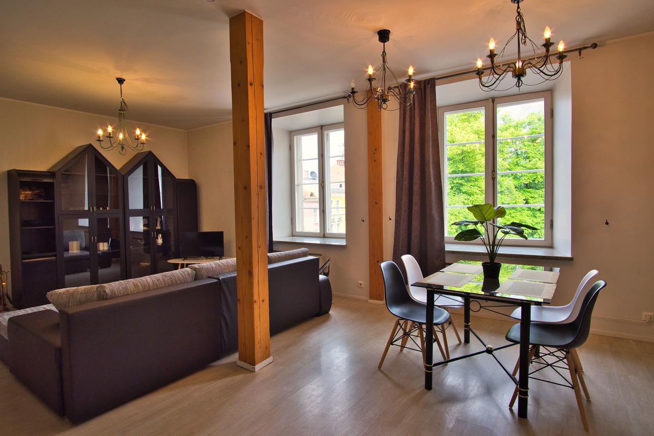 Dream Stay - Old Town Church View Apartment With Sauna Tallinn Bagian luar foto