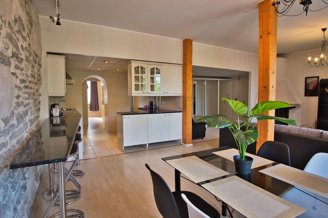 Dream Stay - Old Town Church View Apartment With Sauna Tallinn Bagian luar foto