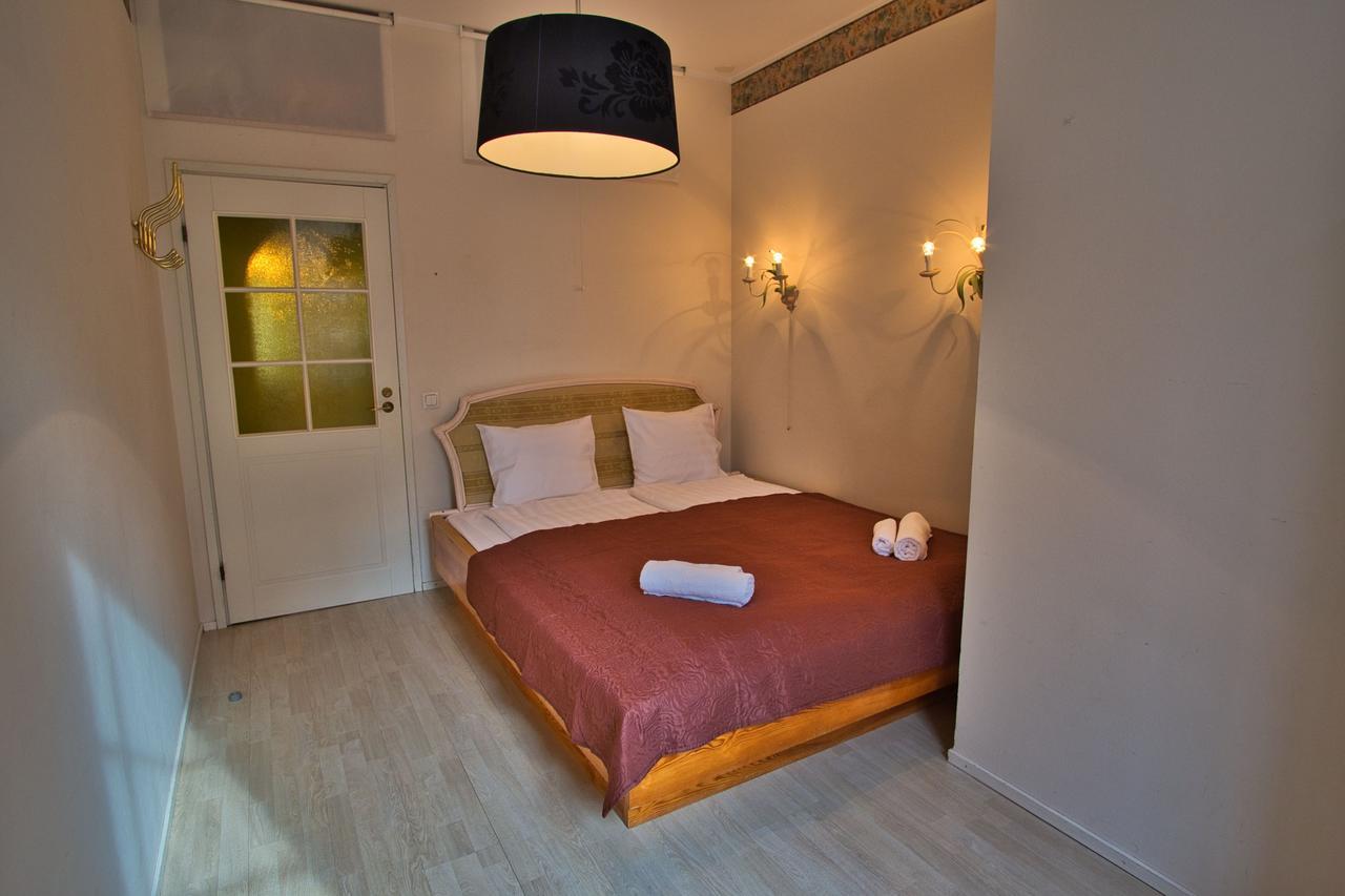 Dream Stay - Old Town Church View Apartment With Sauna Tallinn Bagian luar foto